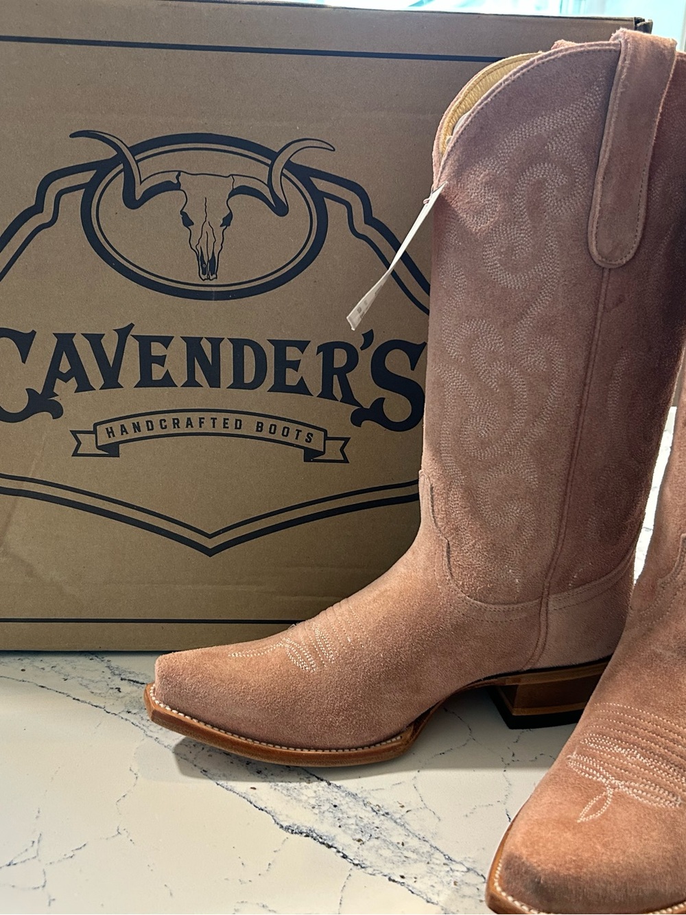Cavender’s Women’s Dusty Rose Pink Suede Cowboy boots - size 8B - NEW